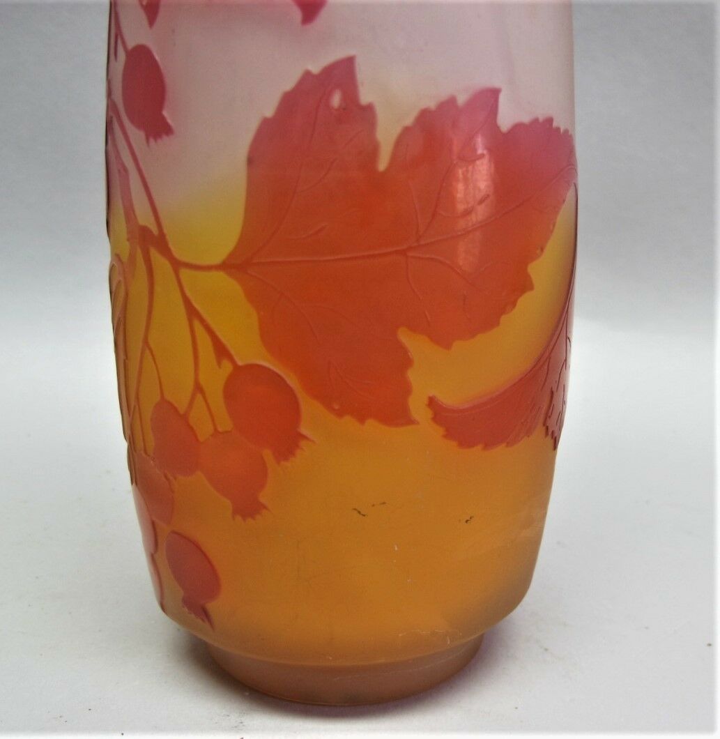 エミールガレ アールヌーヴォー期 赤すぐりガラス花瓶 1910年頃の作品 