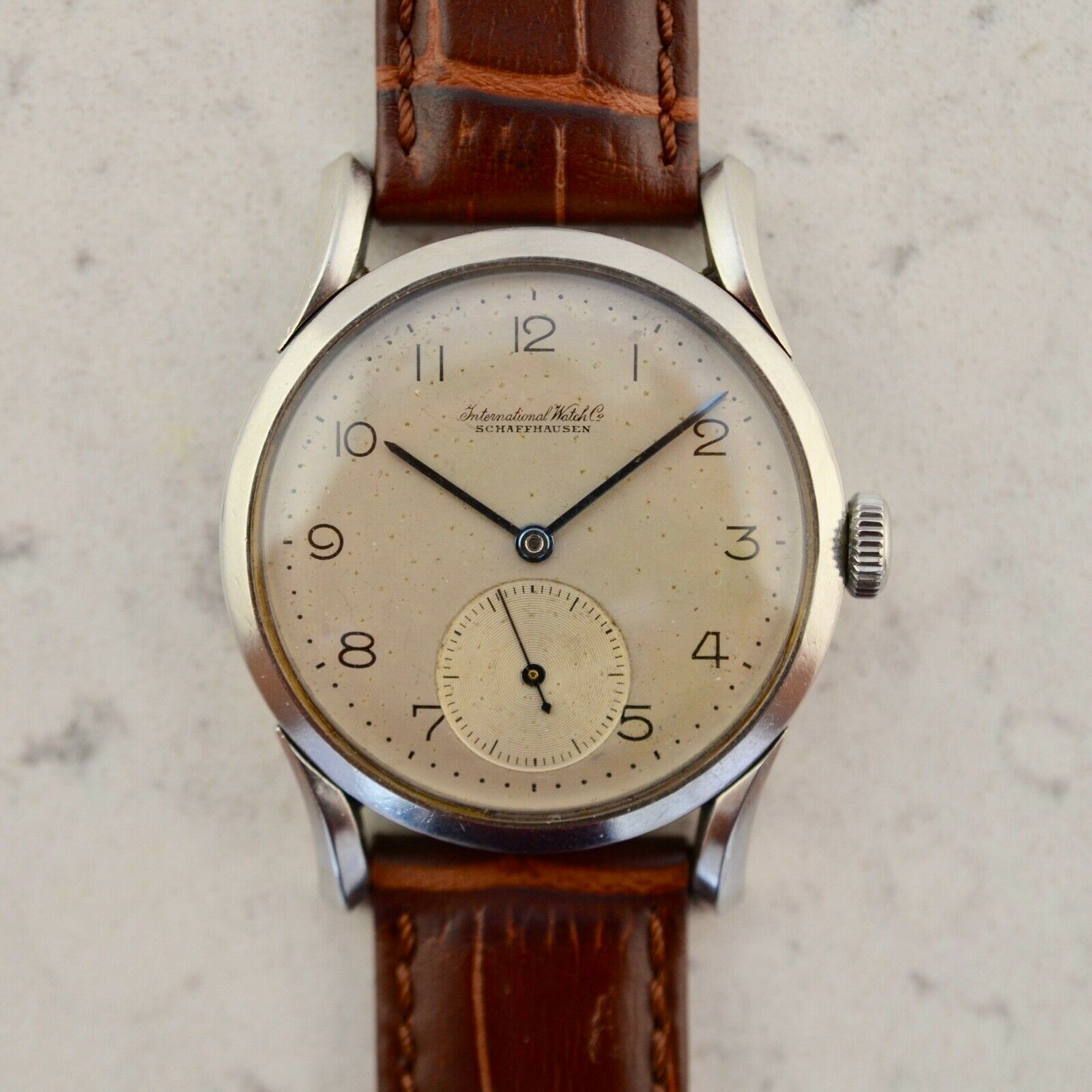 1952年 ヴィンテージ IWCシャフハウゼン オーバーサイズ カラトラバ