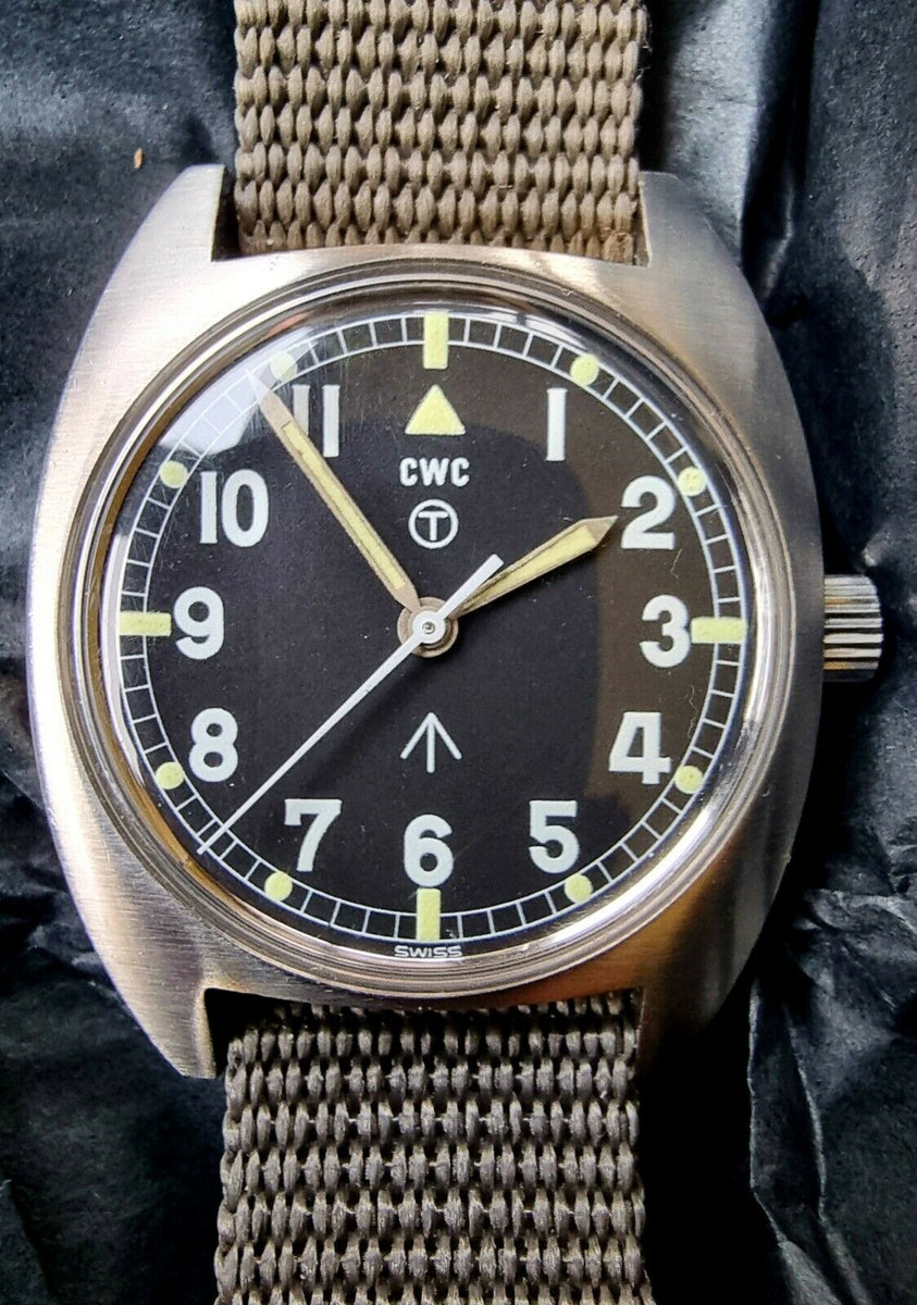 CWC W10 ブリティッシュミリタリー　“クロウズフット”　トリチウム　腕時計　ミリタリー発行のタグ付き