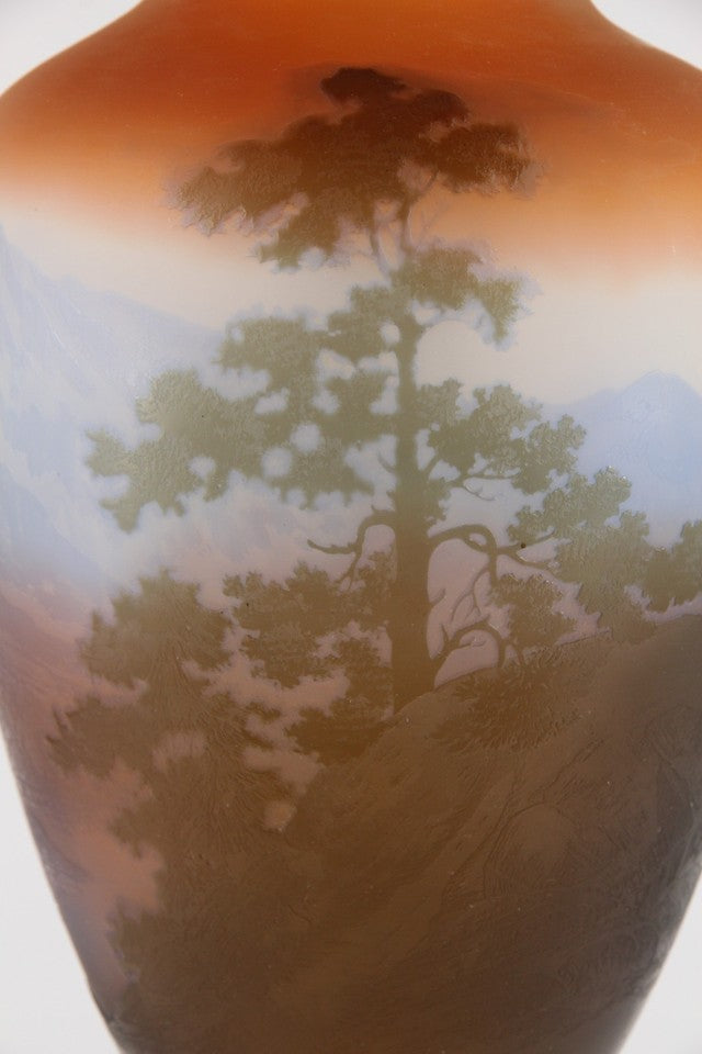 エミールガレ アルプスの山岳風景の花瓶