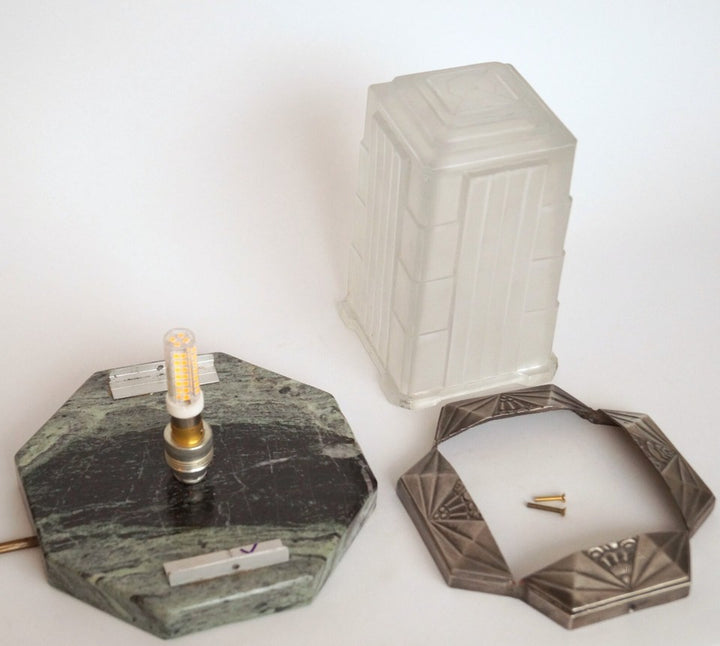 アールデコテーブルランプ "サビノ タワー型一品テーブルライト