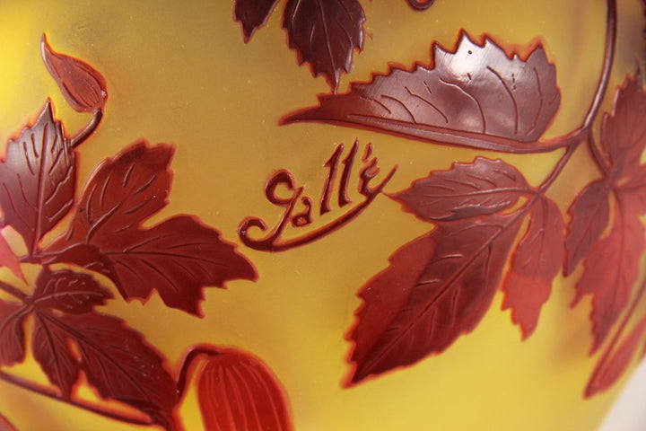 エミール・ガレ クレマチス文 酸化腐食彫 カメオガラス 花瓶（1925年頃）