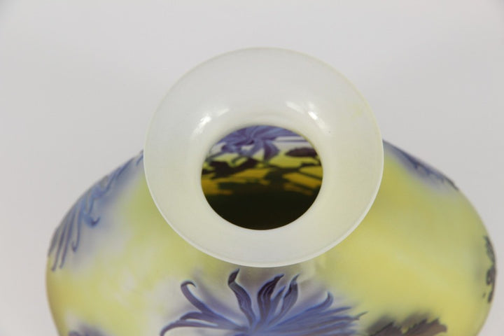 エミールガレ　菊の花の花瓶