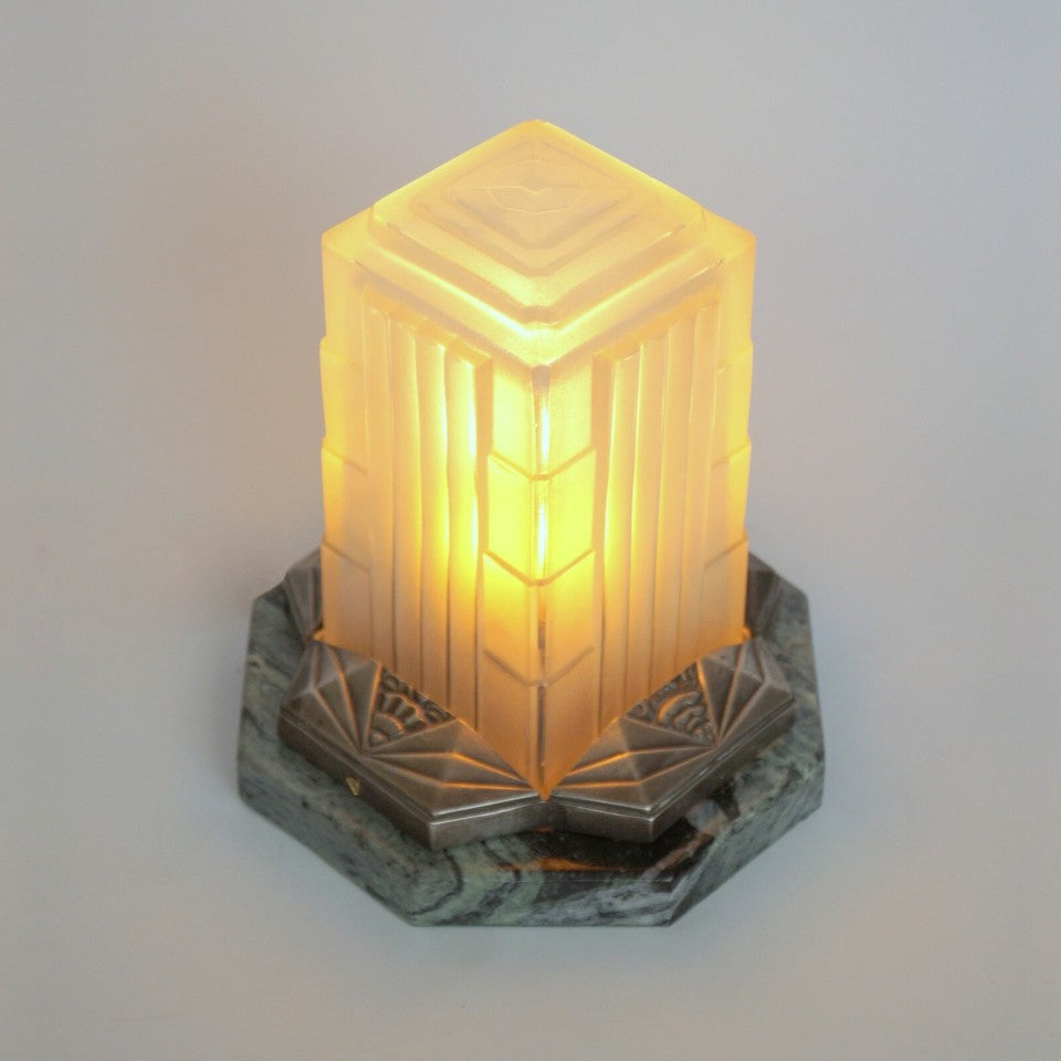 アールデコテーブルランプ "サビノ タワー型一品テーブルライト