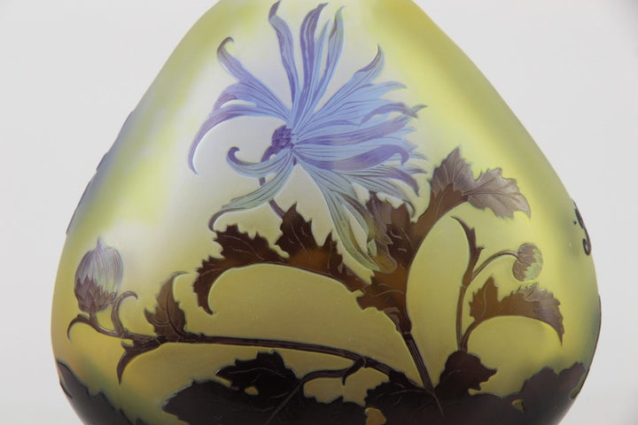 エミールガレ　菊の花の花瓶