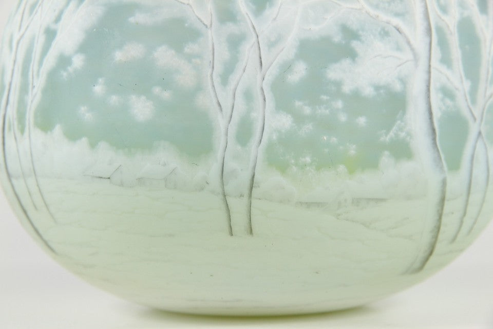 1900年頃の製造 ドーム兄弟（ドームナンシー）「雪景色」文 カメオ・ガラス花瓶