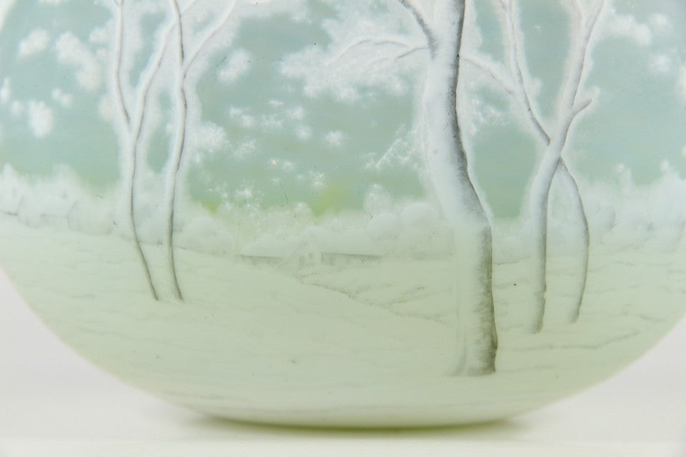 1900年頃の製造 ドーム兄弟（ドームナンシー）「雪景色」文 カメオ・ガラス花瓶