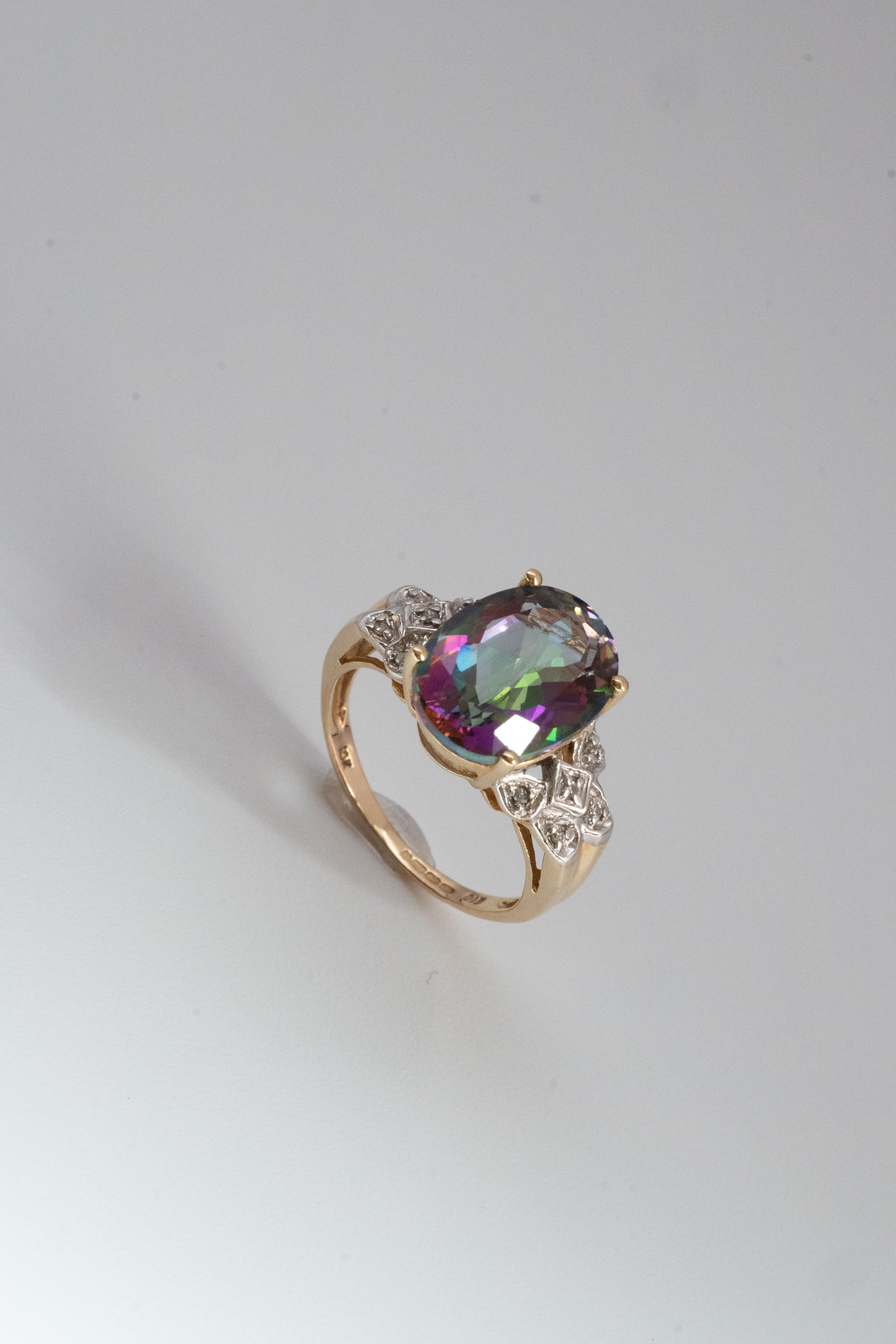 1979年 英国ヴィンテージ 9K 大粒5.5ct ミスティックトパーズ