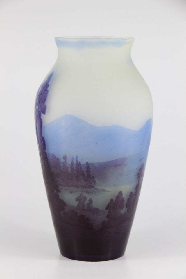 エミールガレ アルプスの湖の風景が描かれた花瓶