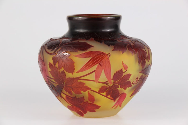 エミール・ガレ クレマチス文 酸化腐食彫 カメオガラス 花瓶（1925年頃）