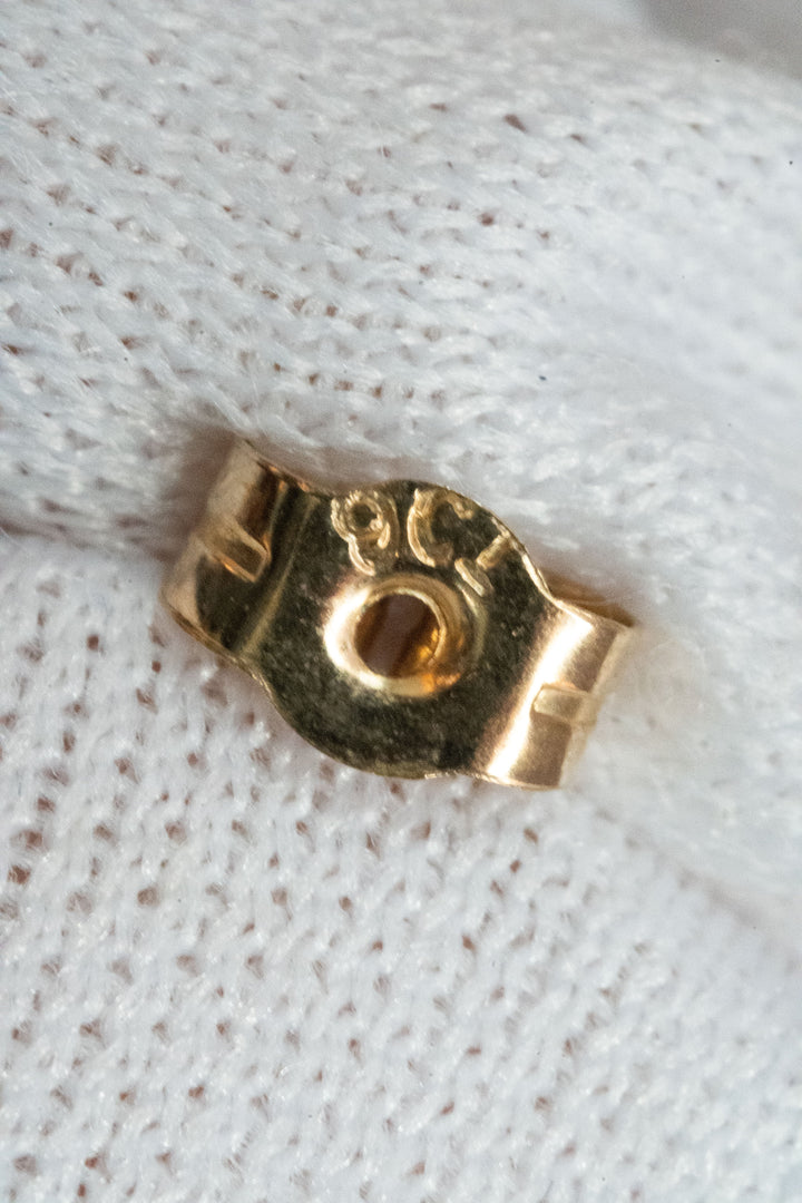 9金 2.9g 養殖真珠 モダン・縦型ドロップピアス
