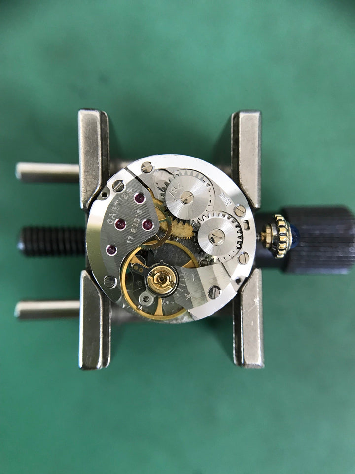 【廃盤】マストタンク ブラウンダイヤル SMサイズ手巻き純銀に18Kヴェルメイユ腕時計