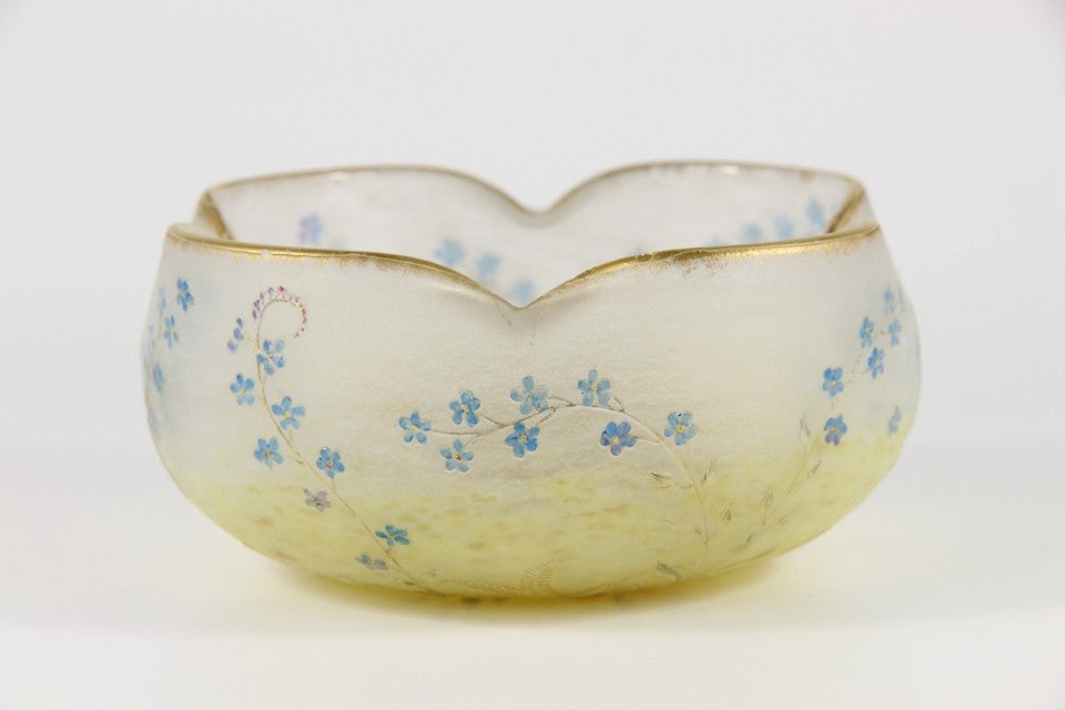 ドーム・ナンシー 勿忘草文 酸化腐食彫 エナメル彩 金彩 ボウル（1895年頃）