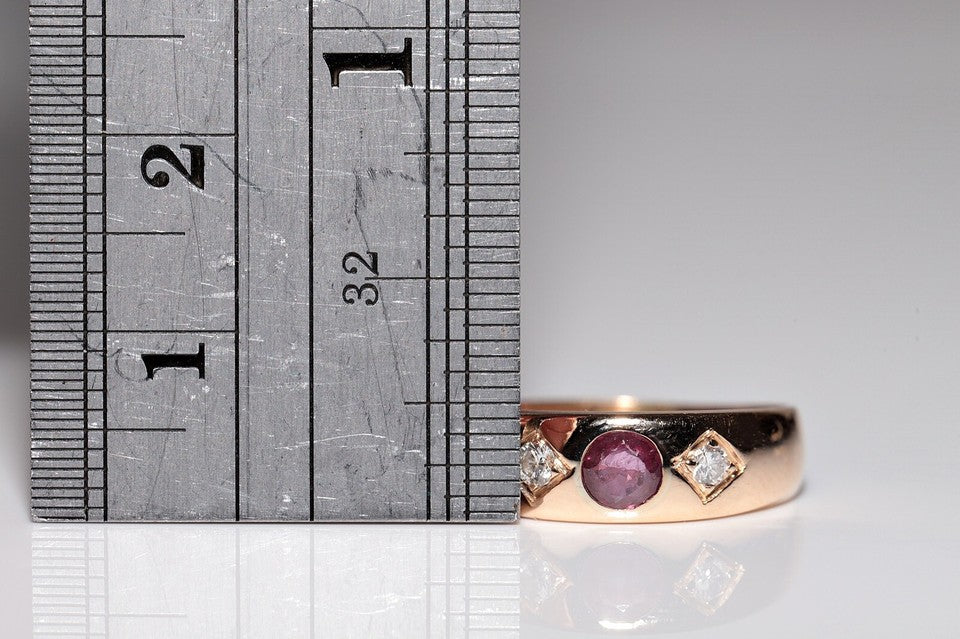 1980年代頃のヴィンテージ 14K ゴールド 天然ダイヤモンドとルビー装飾バンドリング