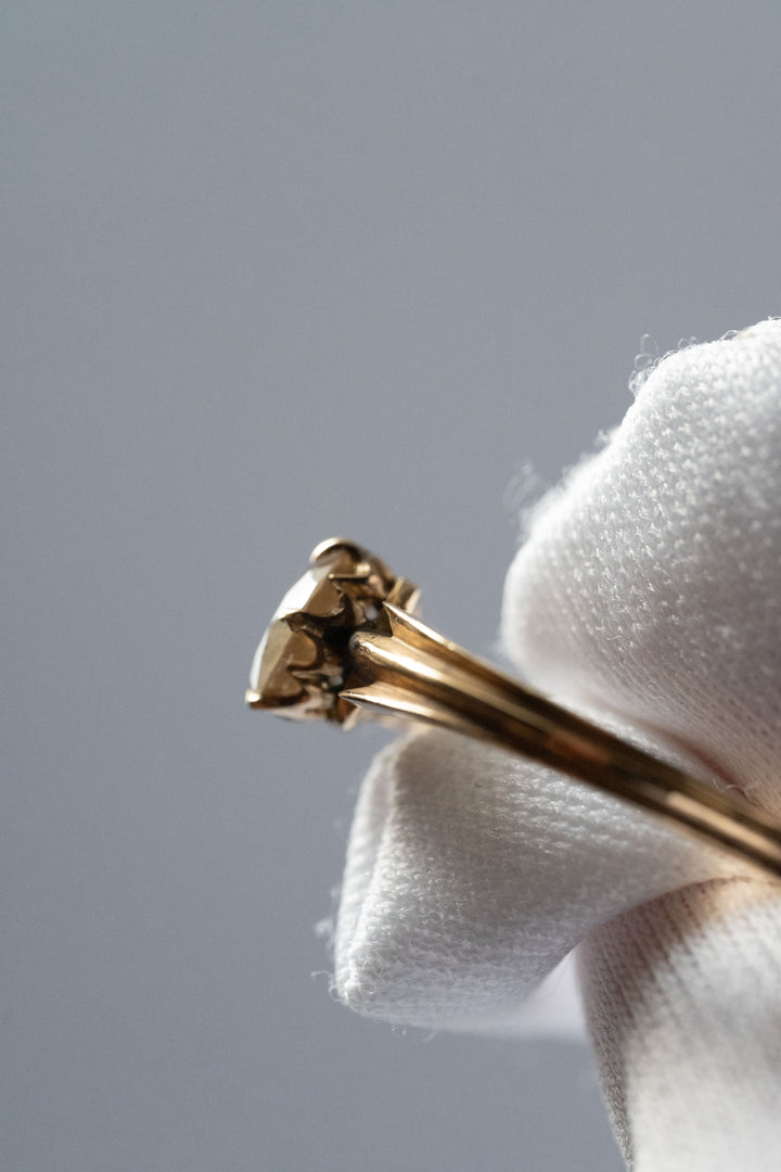 ヴィクトリアン 18Kゴールド 天然大粒ダイヤモンド（推定0.7ct）ソリティアリング