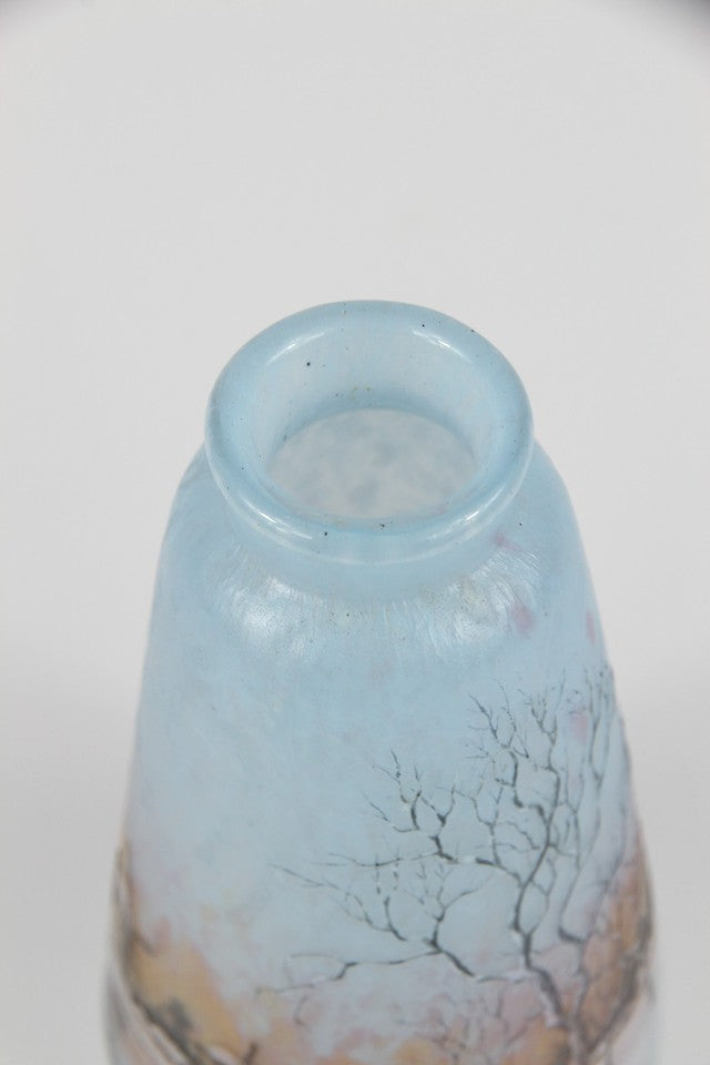 ドーム・ナンシー 冬景色文 エナメル彩 カメオガラス 花瓶（1900年頃）