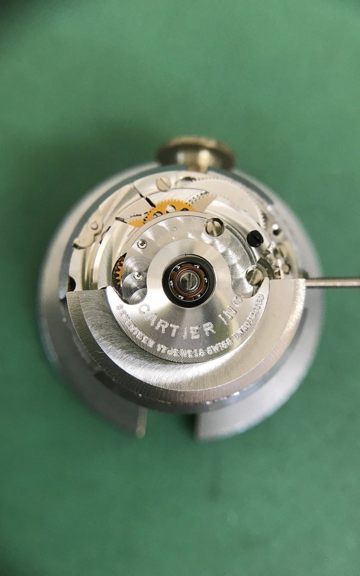 カルティエ　ゴドロンブレス　サントスカレ/ガルべLMサイズ バーガンディ（ワインレッド/ボルドー）文字盤 ステンレス x ゴールドコンビ自動巻モデル  Ref.2961