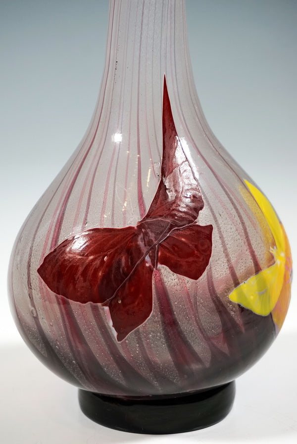 エミールガレの初期作品 蝶の象嵌細工の花瓶（Marqueterie Aux