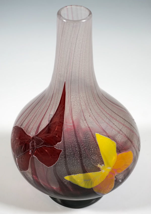 エミールガレの初期作品　蝶の象嵌細工の花瓶（Marqueterie Aux Papillons/マルケトリー・オー・パピヨン）博物館級