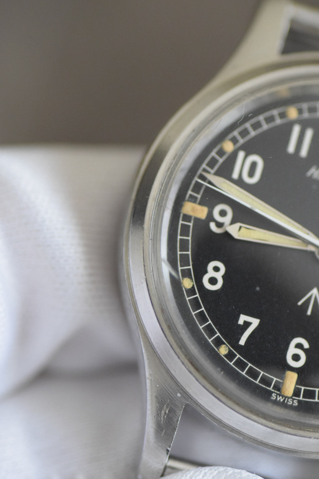 イギリス空軍支給品ハミルトン　ラウンドケース　前期型Cal.75　1960年代ヴィンテージミリタリーウォッチ『ハミルトン マーク11』