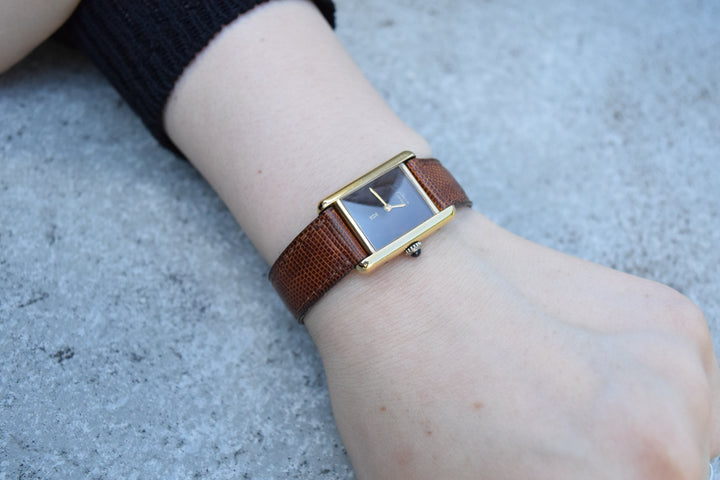 【廃盤】マストタンク ブラウンダイヤル SMサイズ手巻き純銀に18Kヴェルメイユ腕時計