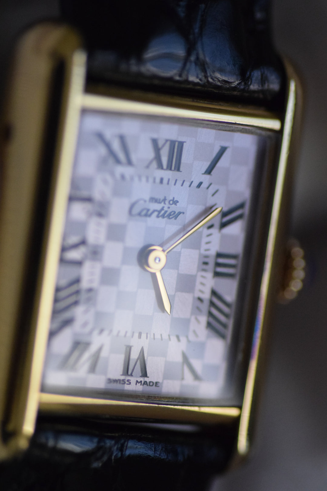 【箱/保証書付き/廃盤】マスト ドゥ カルティエ タンク2003年クリスマス限定モデル 石畳薄紫 MMサイズ