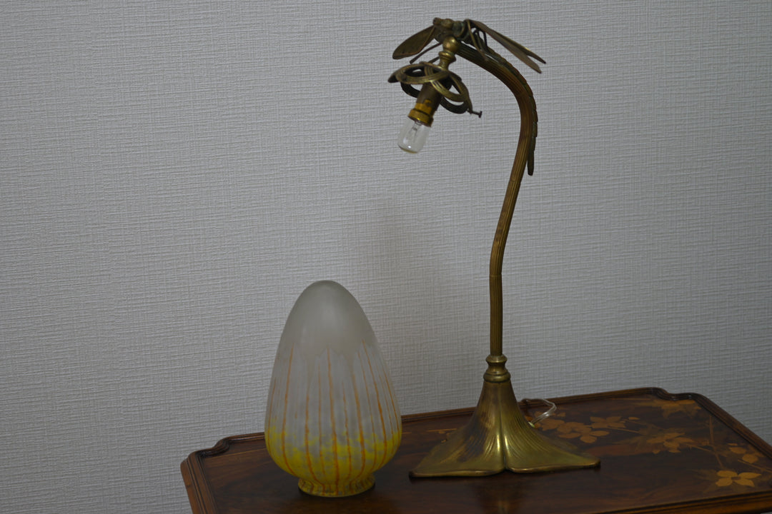 【保証書/箱付き】ドーム兄弟（ドームナンシー）トンボの装飾が描かれているアンティークテーブルランプ