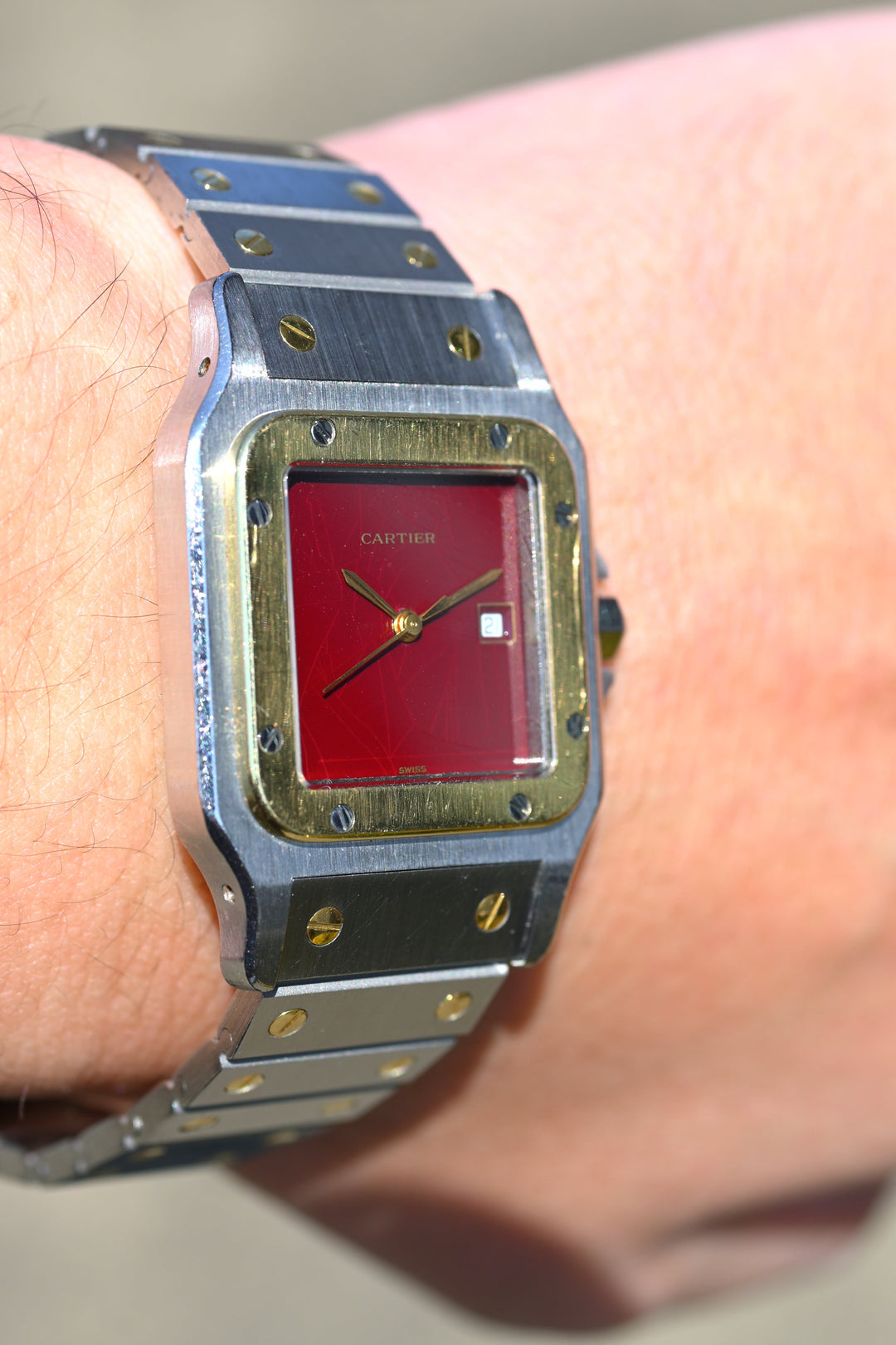 カルティエ　サントスカレ/ガルべLMサイズ バーガンディ（ワインレッド）文字盤 ステンレス x ゴールドコンビ自動巻モデル  Ref.2961　