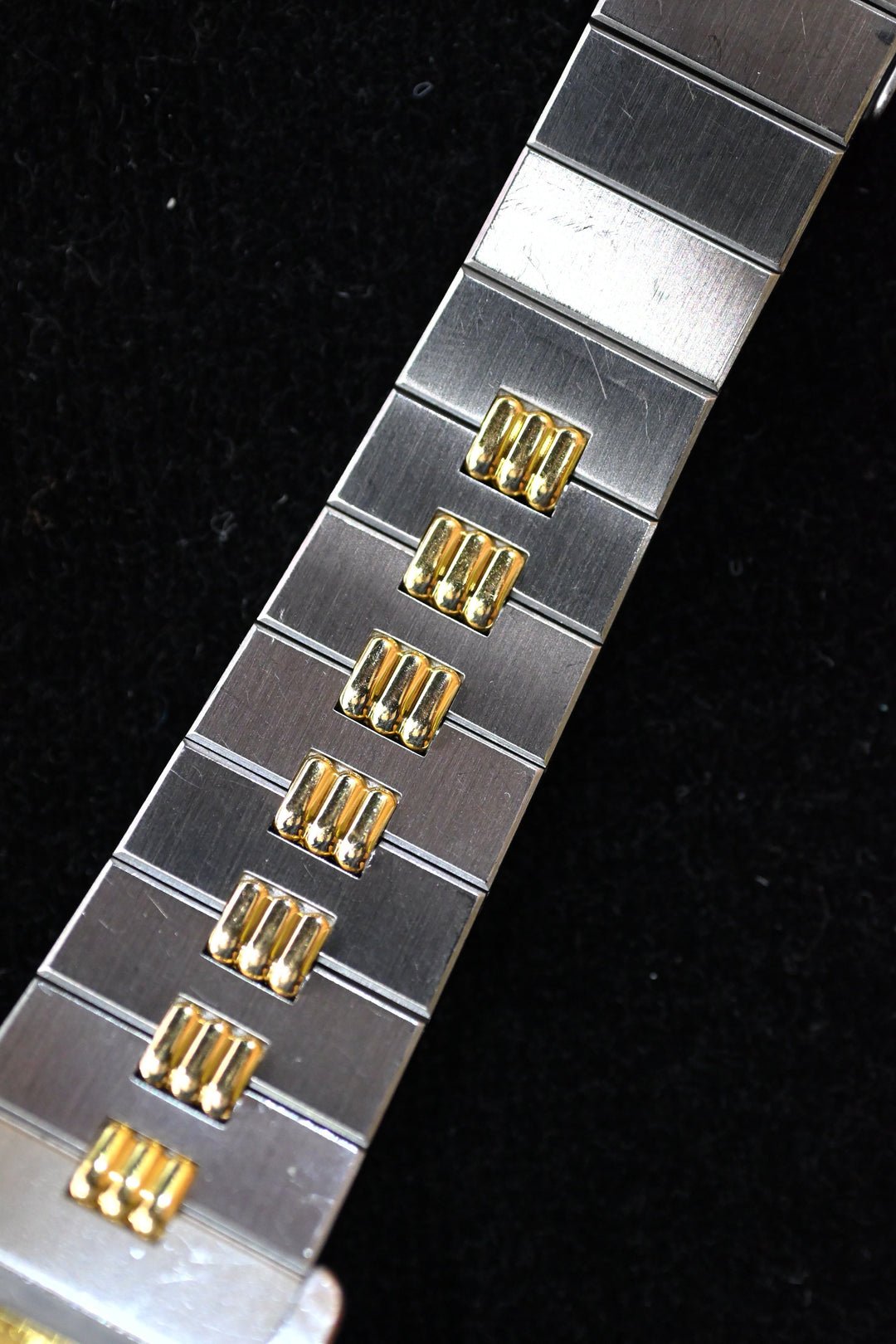 カルティエ　ゴドロンブレス　サントスカレ/ガルべLMサイズ バーガンディ（ワインレッド/ボルドー）文字盤 ステンレス x ゴールドコンビ自動巻モデル  Ref.2961