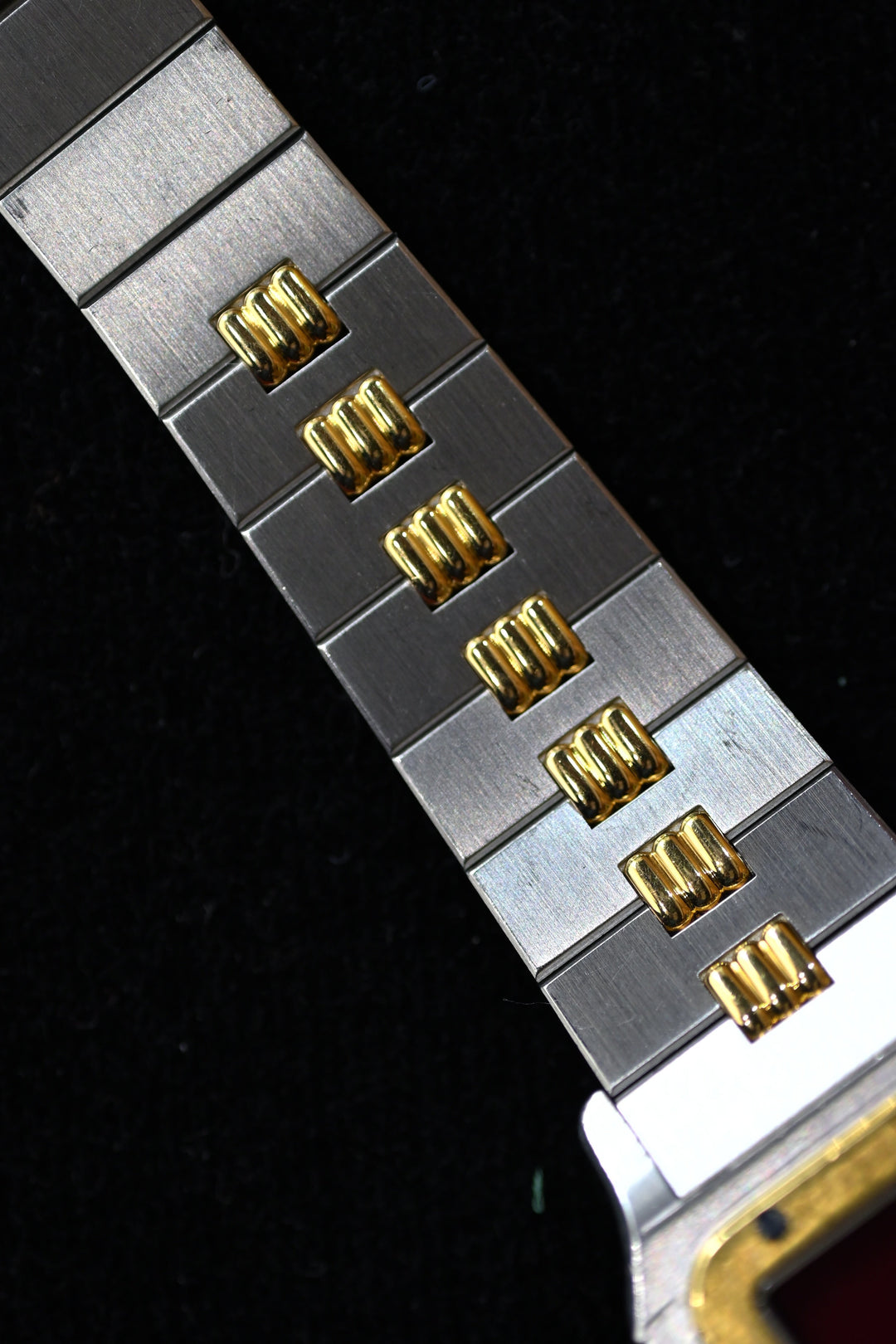 カルティエ　ゴドロンブレス　サントスカレ/ガルべLMサイズ バーガンディ（ワインレッド/ボルドー）文字盤 ステンレス x ゴールドコンビ自動巻モデル  Ref.2961