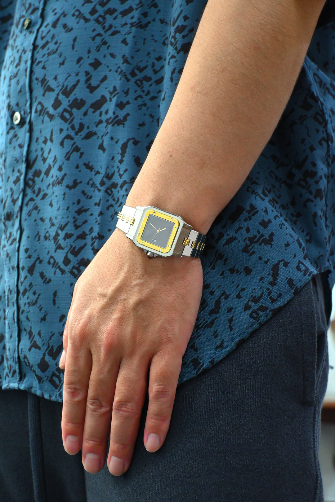 カルティエ　ゴドロンブレス　サントスカレ/ガルべLMサイズ バーガンディ（ワインレッド/ボルドー）文字盤 ステンレス x ゴールドコンビ自動巻モデル  Ref.2961