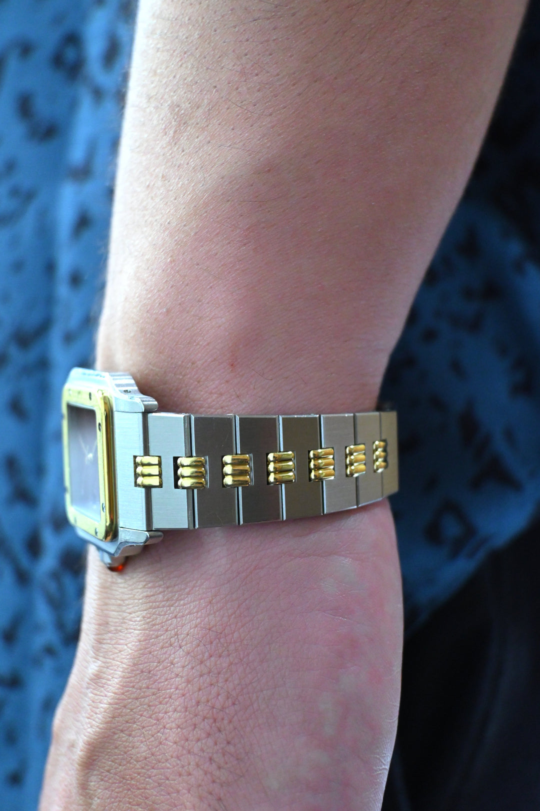 カルティエ　ゴドロンブレス　サントスカレ/ガルべLMサイズ バーガンディ（ワインレッド/ボルドー）文字盤 ステンレス x ゴールドコンビ自動巻モデル  Ref.2961