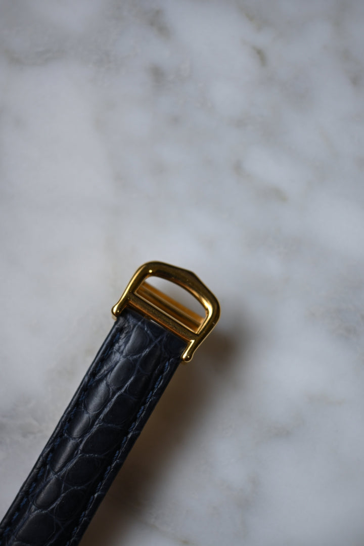 廃盤マスト ドゥ カルティエ タンク　ユニセックス ヴィンテージウォッチ 飛びローマン MMサイズ 純銀に18Kヴェルメイユ