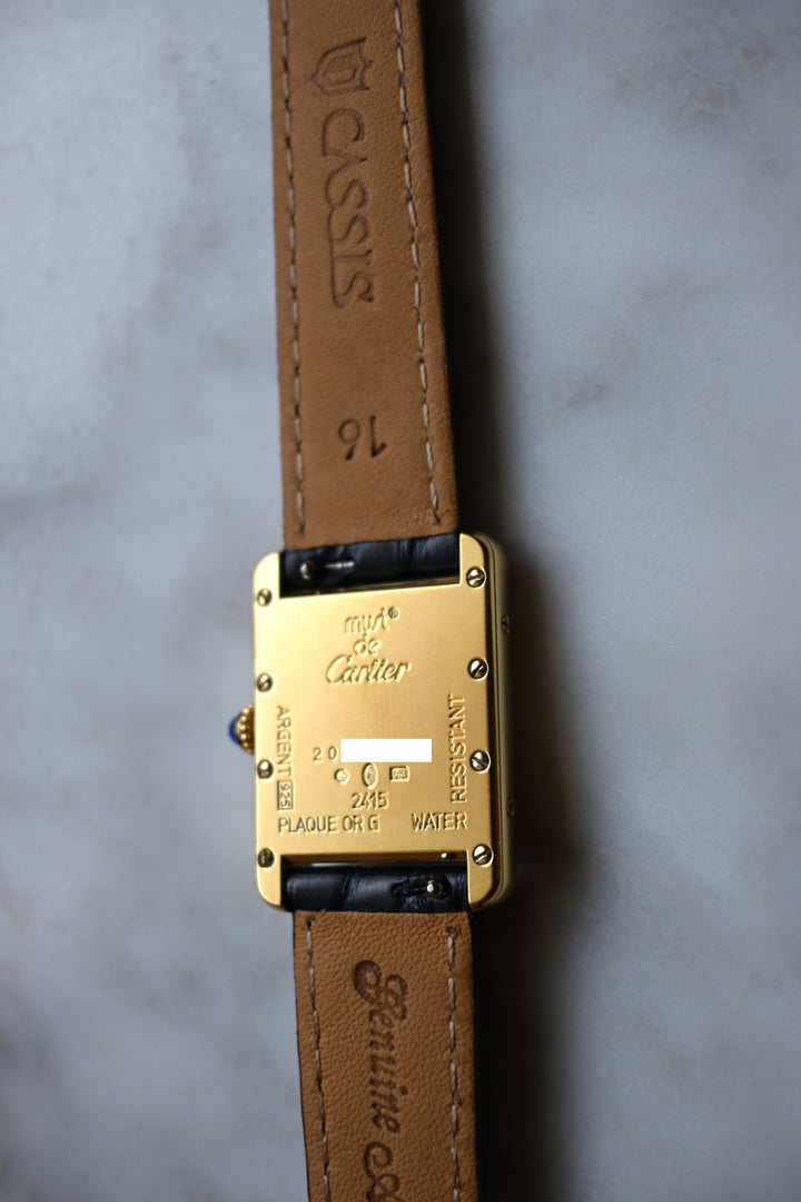 廃盤マスト ドゥ カルティエ タンク　ユニセックス ヴィンテージウォッチ 飛びローマン MMサイズ 純銀に18Kヴェルメイユ