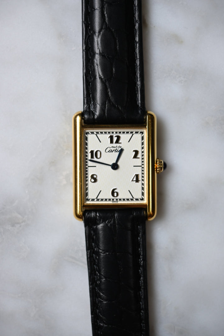 【保証書付】廃盤マスト ドゥ カルティエ タンク　ユニセックス ヴィンテージウォッチ 飛びアラビア LMサイズ 純銀に18Kヴェルメイユ