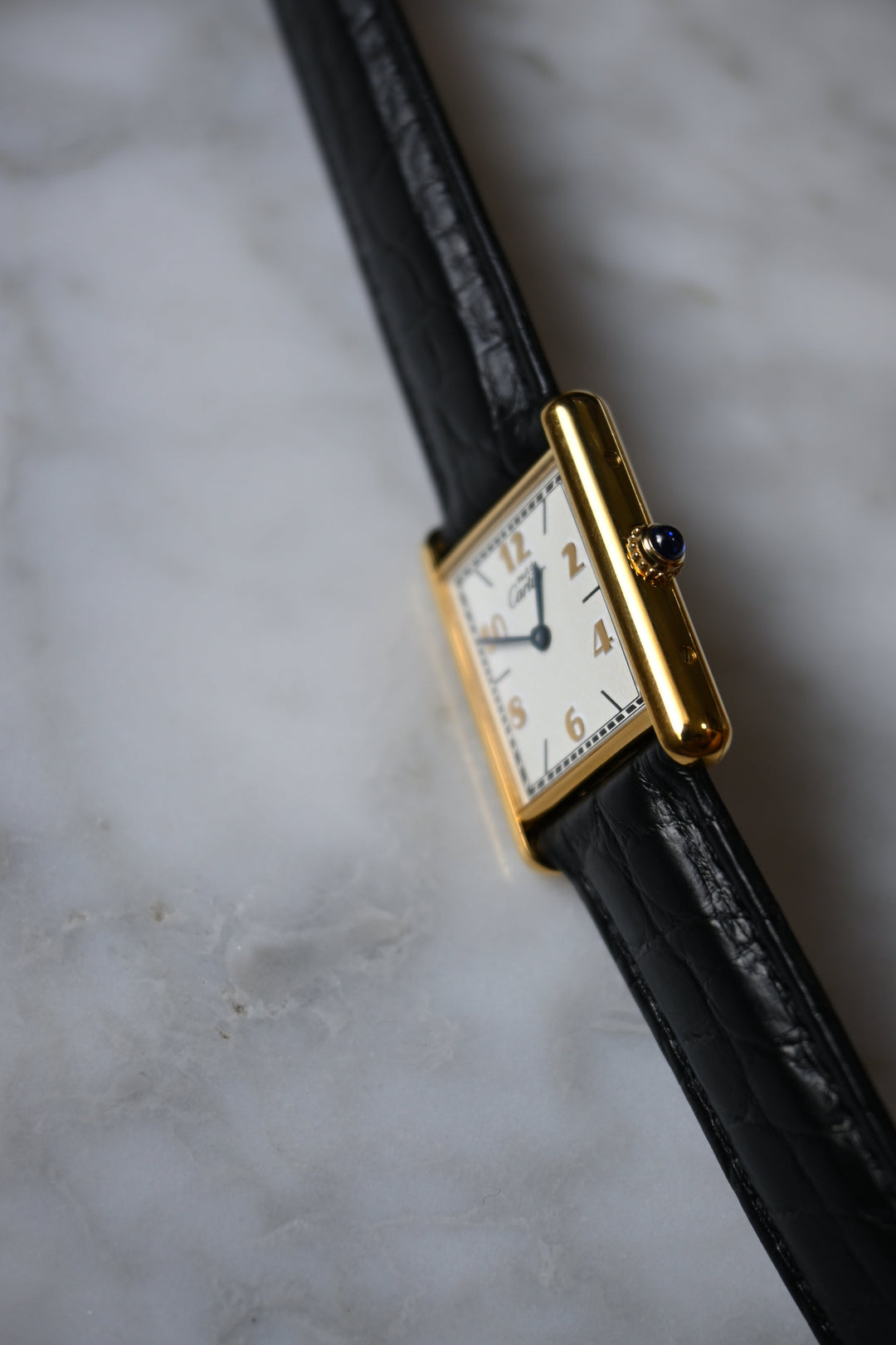 【保証書付】廃盤マスト ドゥ カルティエ タンク　ユニセックス ヴィンテージウォッチ 飛びアラビア LMサイズ 純銀に18Kヴェルメイユ