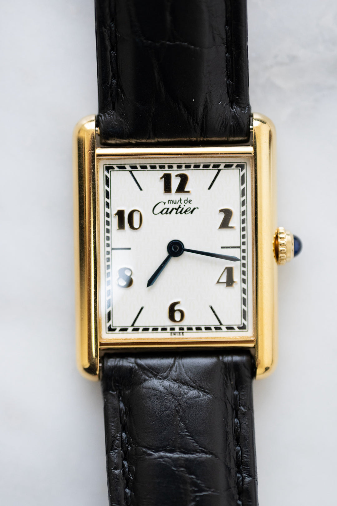 【保証書付】廃盤マスト ドゥ カルティエ タンク　ユニセックス ヴィンテージウォッチ 飛びアラビア LMサイズ 純銀に18Kヴェルメイユ
