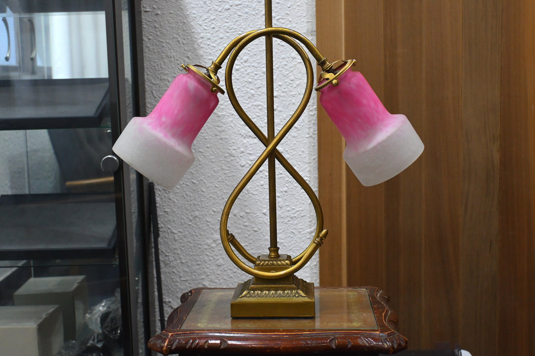 ミューラー兄弟　アールデコ期 ピンクシェードの双頭アンティークテーブルランプ