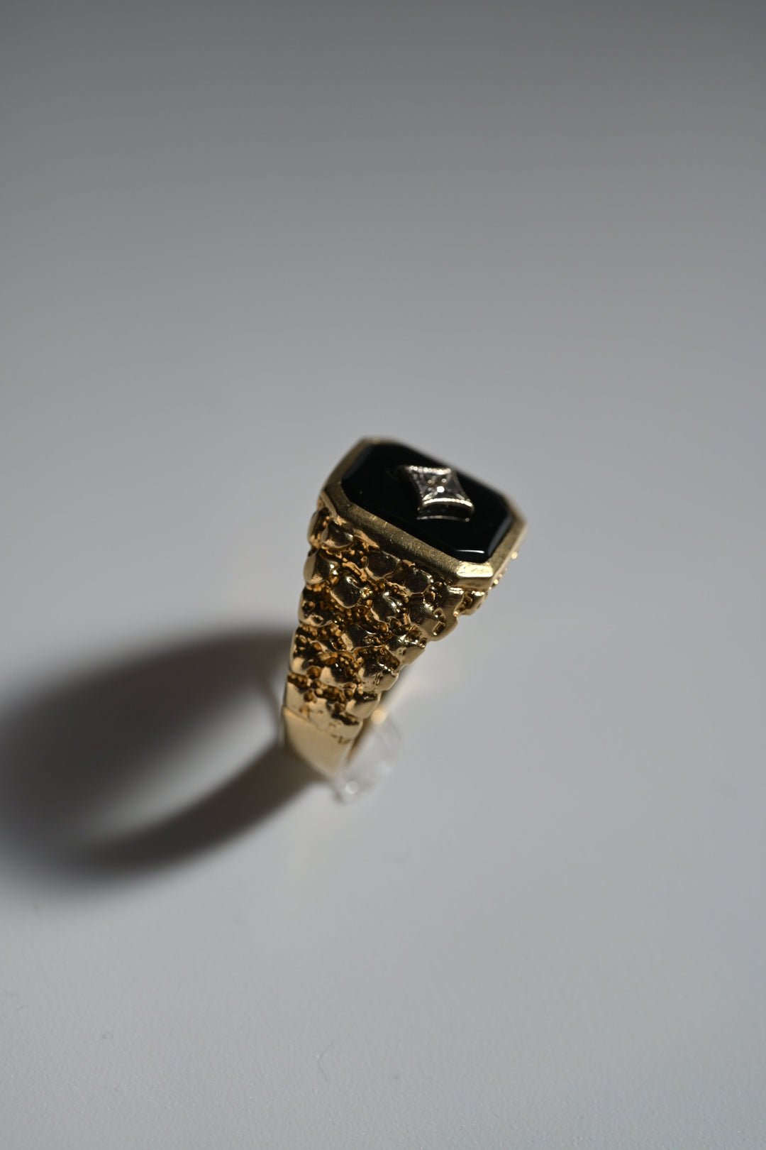 10K 5.89g オニキス ＆ 星留めダイヤ・ヴィンテージリング