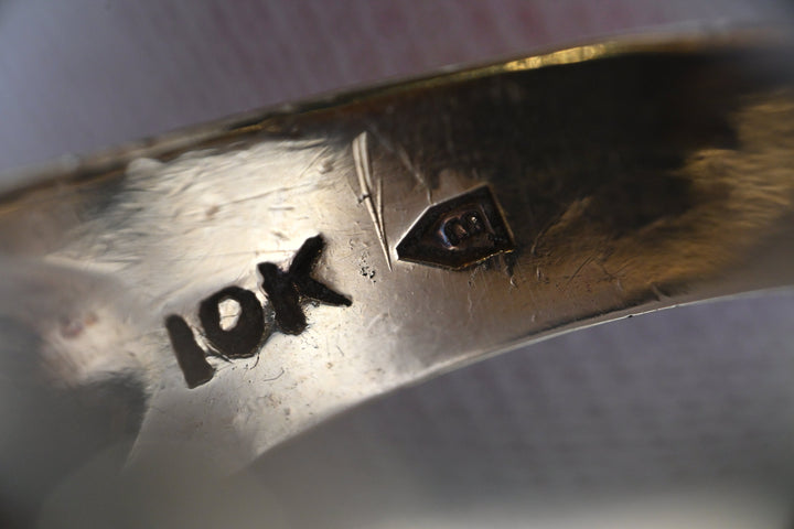 10K 9.58g ナイト・インタリオ・シグネットリング