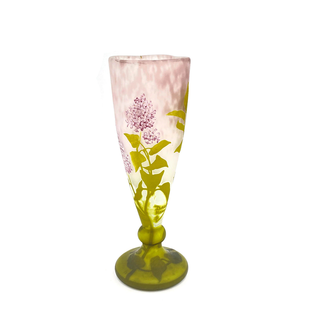ドーム兄弟（ドームナンシー）咲き乱れるライラックの花の花瓶