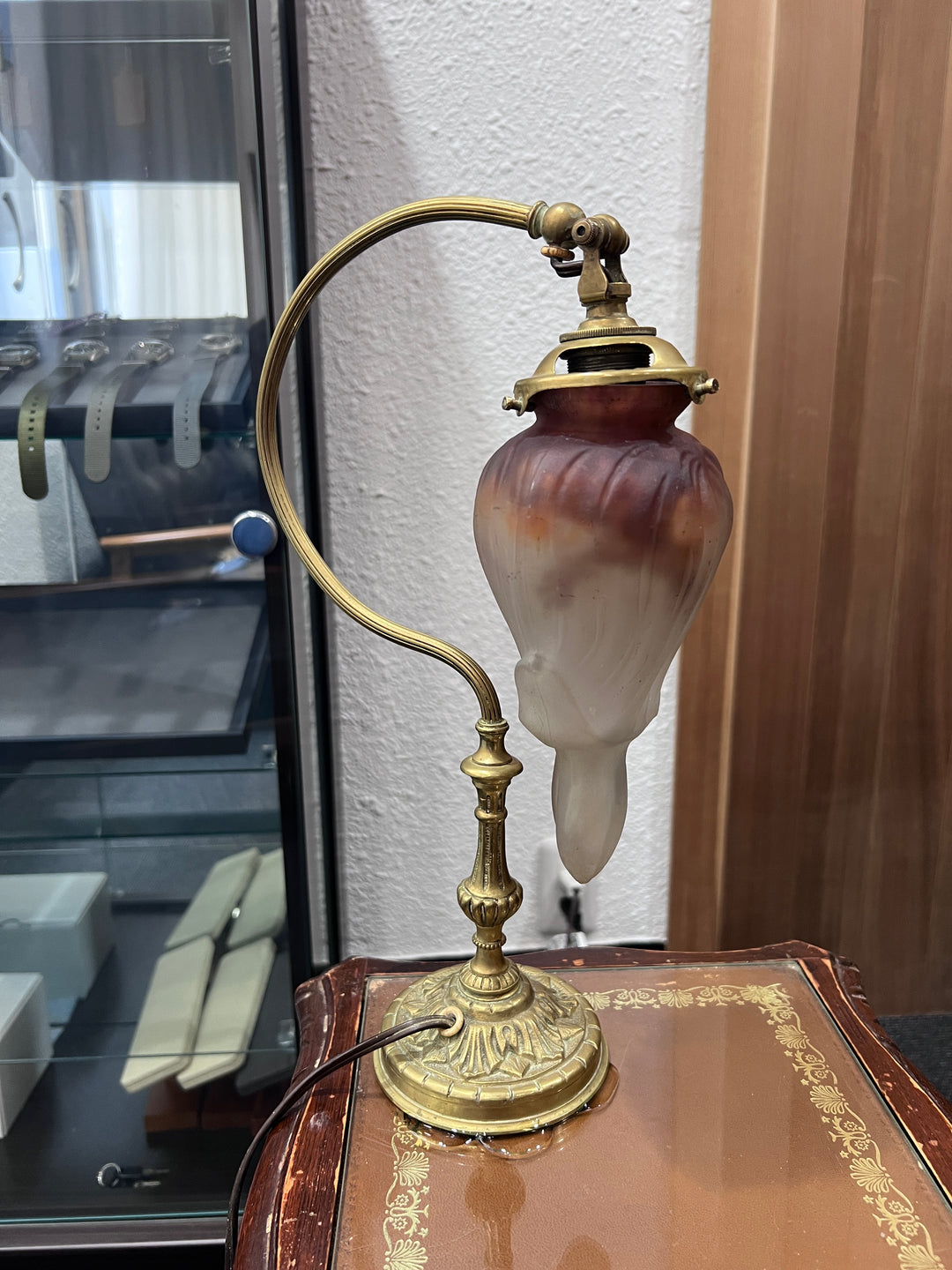 ミューラー兄弟【華鬘草型/ケマンソウ型】のアンティークテーブルランプ アールヌーボー時代