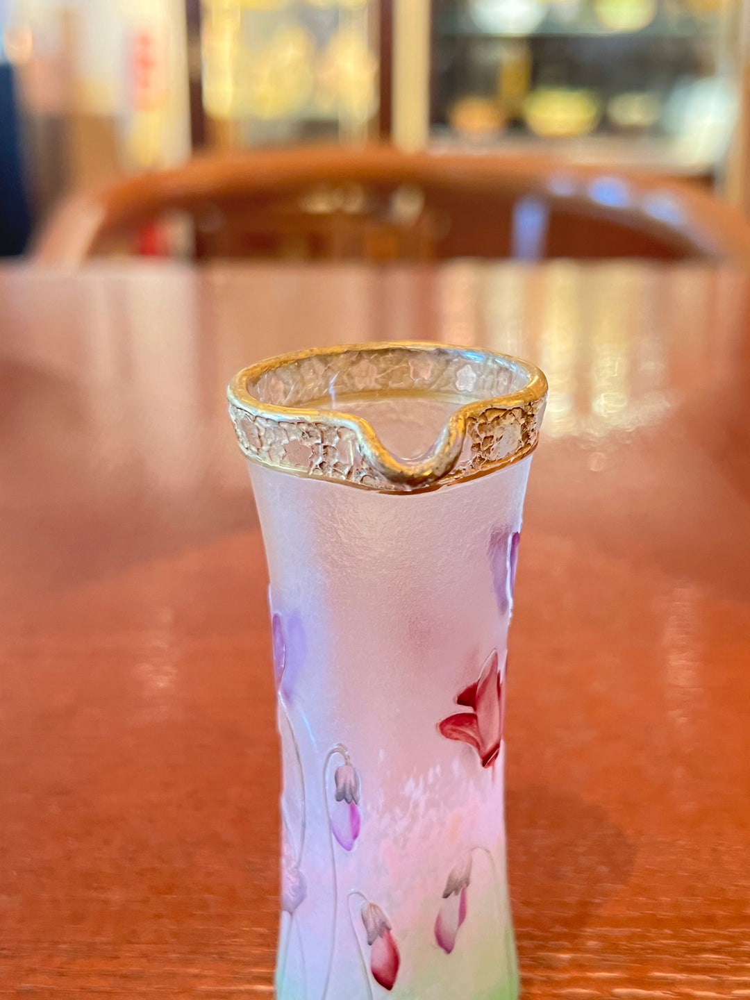 ドーム兄弟（ドームナンシー）シクラメンの花の水差し型花瓶