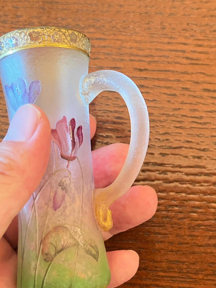 ドーム兄弟（ドームナンシー）シクラメンの花の水差し型花瓶
