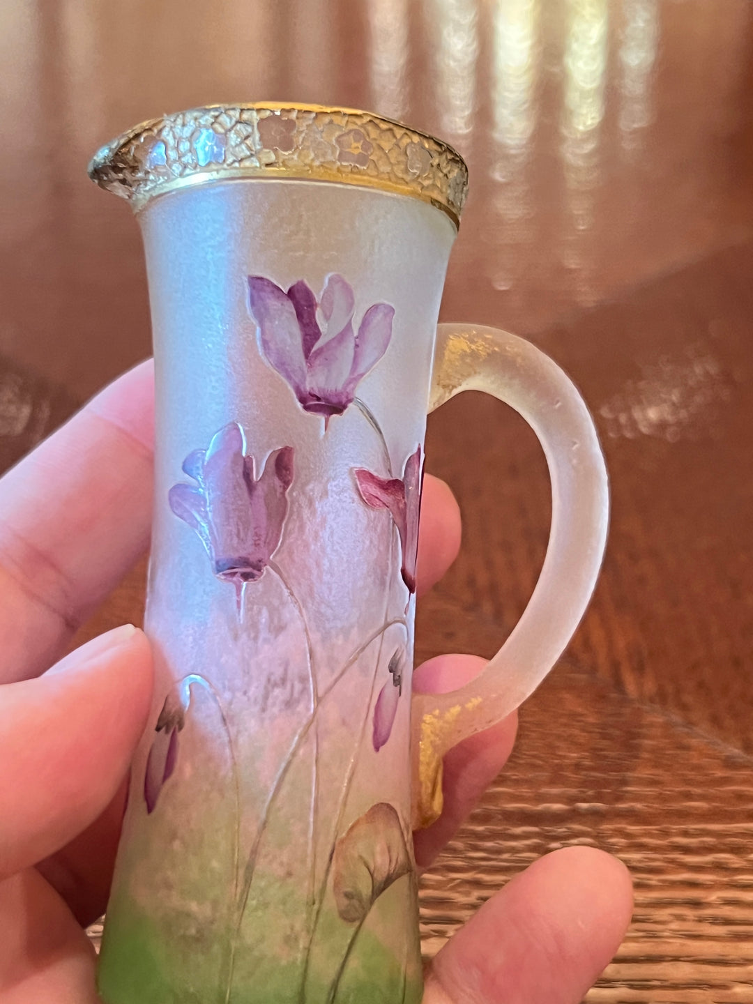 ドーム兄弟（ドームナンシー）シクラメンの花の水差し型花瓶