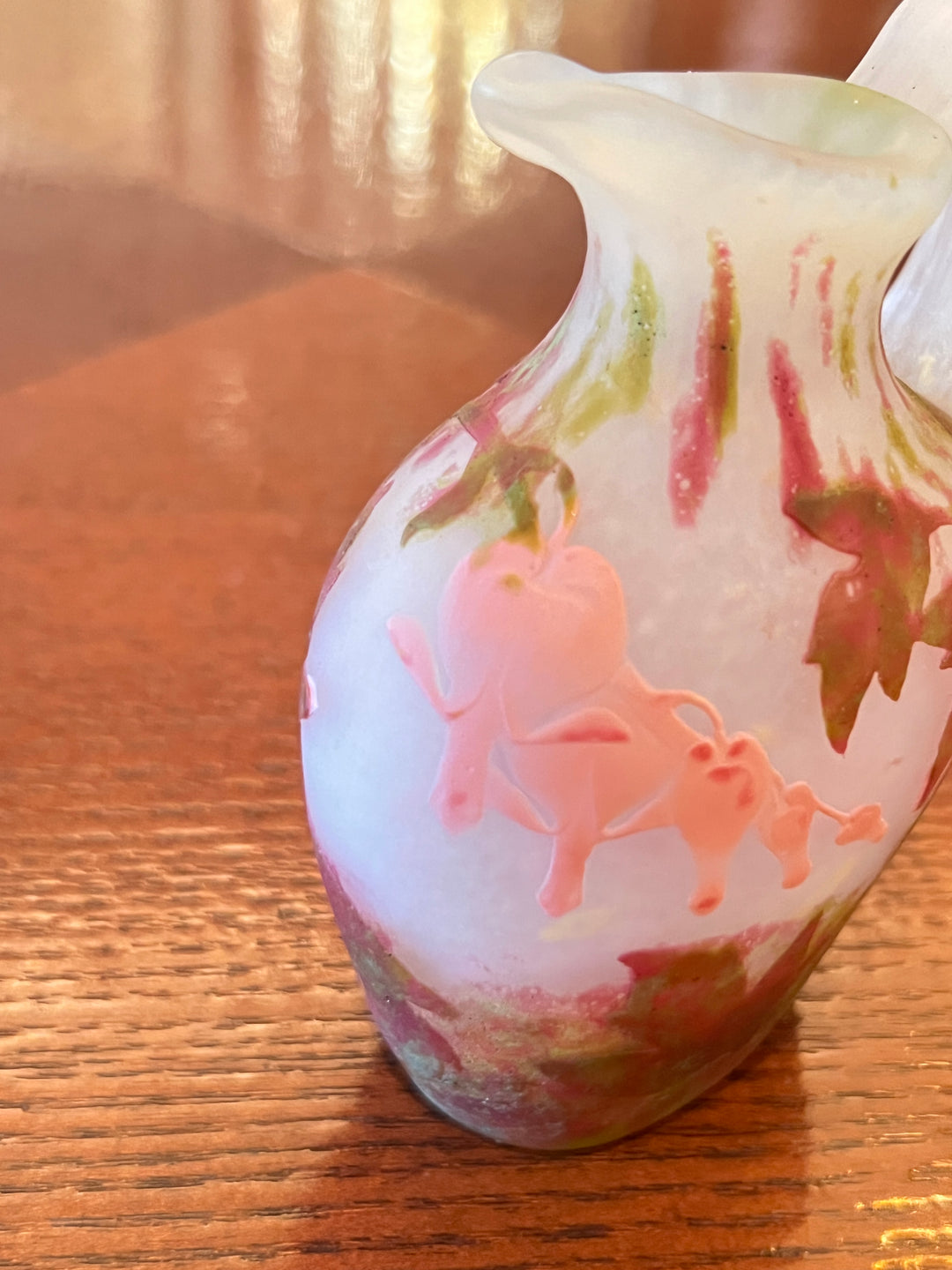 ドーム兄弟（ドームナンシー）ケマンソウの花の水差し型花瓶