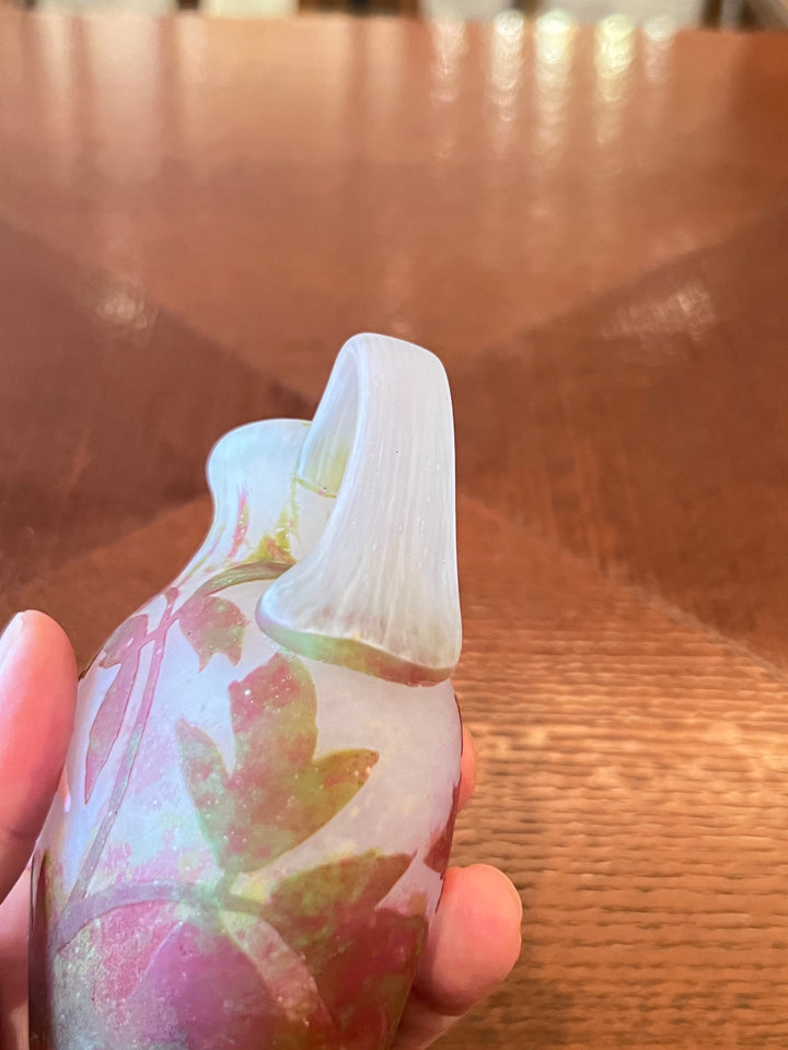 ドーム兄弟（ドームナンシー）ケマンソウの花の水差し型花瓶