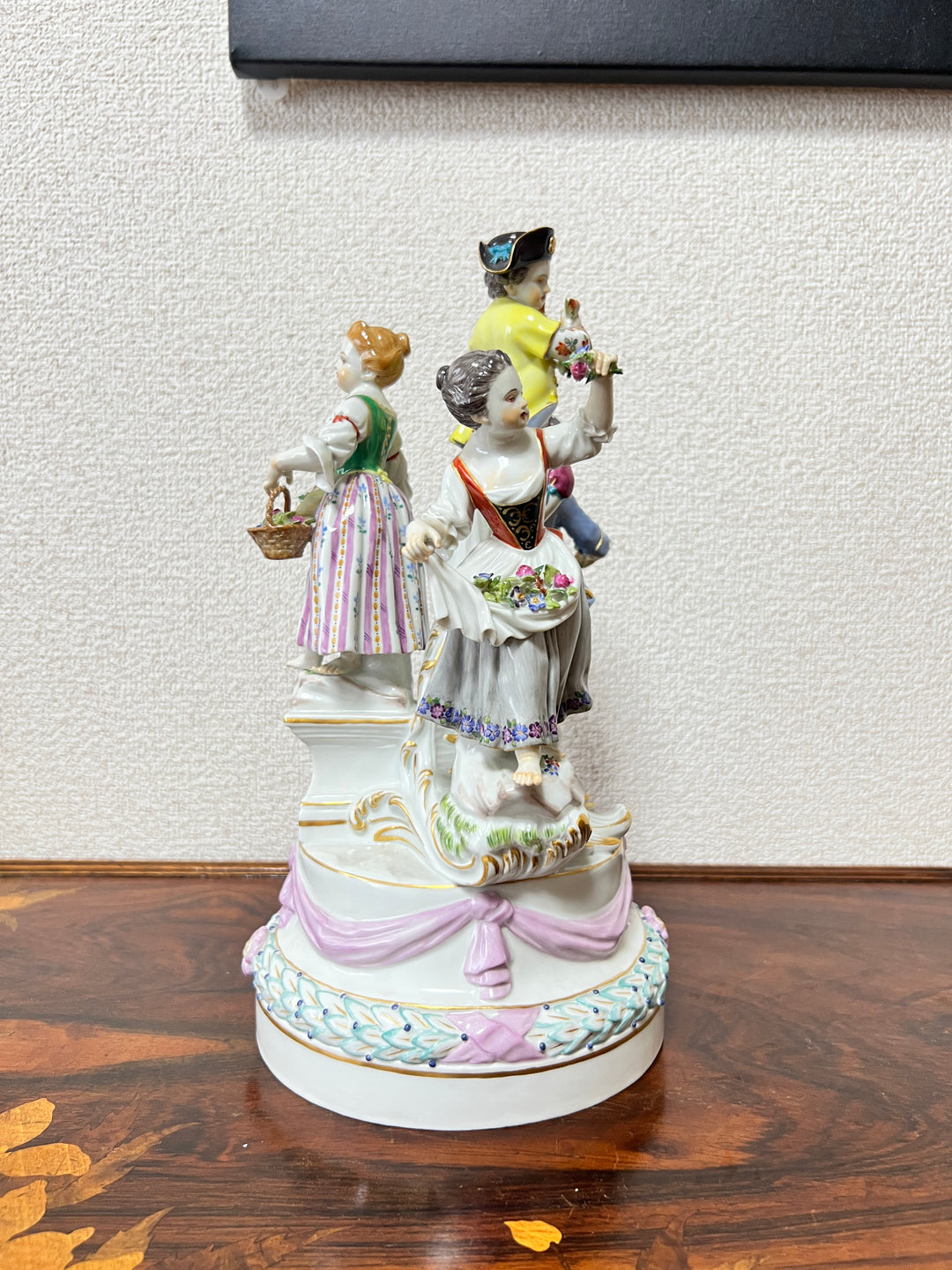 （委託品）マイセン 人形 子供 庭師 J.J.ケンドラー NO.B60 1860年頃