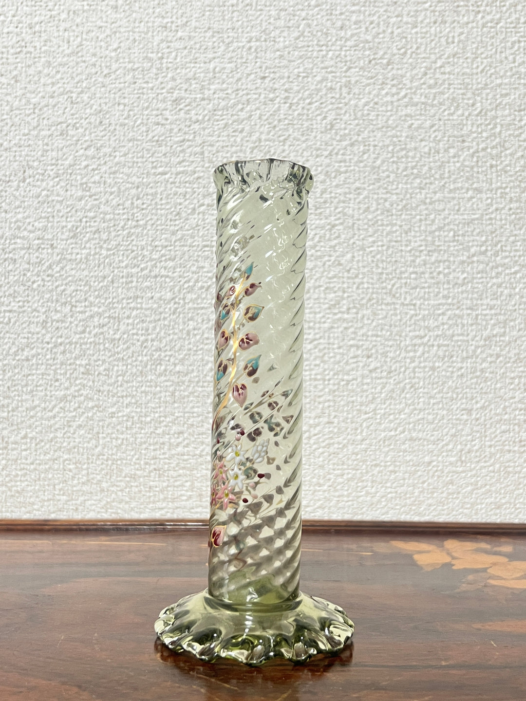 エミールガレ　エナメルガラスの初期作品　ピンクの花紋花瓶　ジャポニスム　