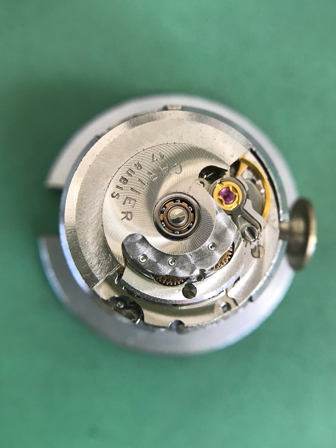 カルティエ　サントスカレ/ガルべLMサイズ バーガンディ（ワインレッド）文字盤 ステンレス x ゴールドコンビ自動巻モデル  Ref.2961　